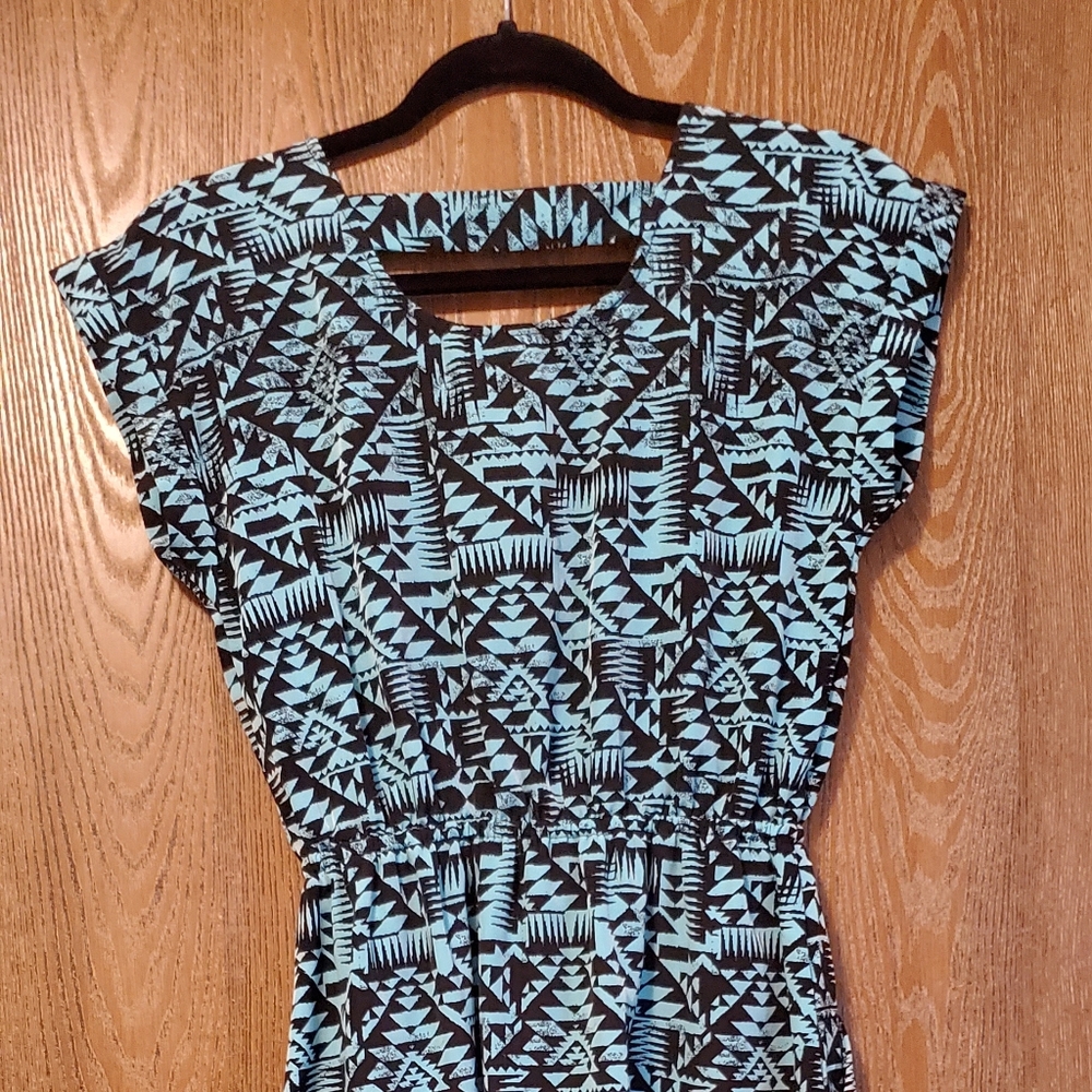 Aztec pattern dress - Picture 3 of 4